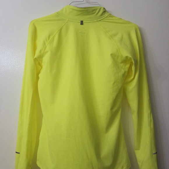 Neon yellow Nike pullover - Picture 4 of 5
